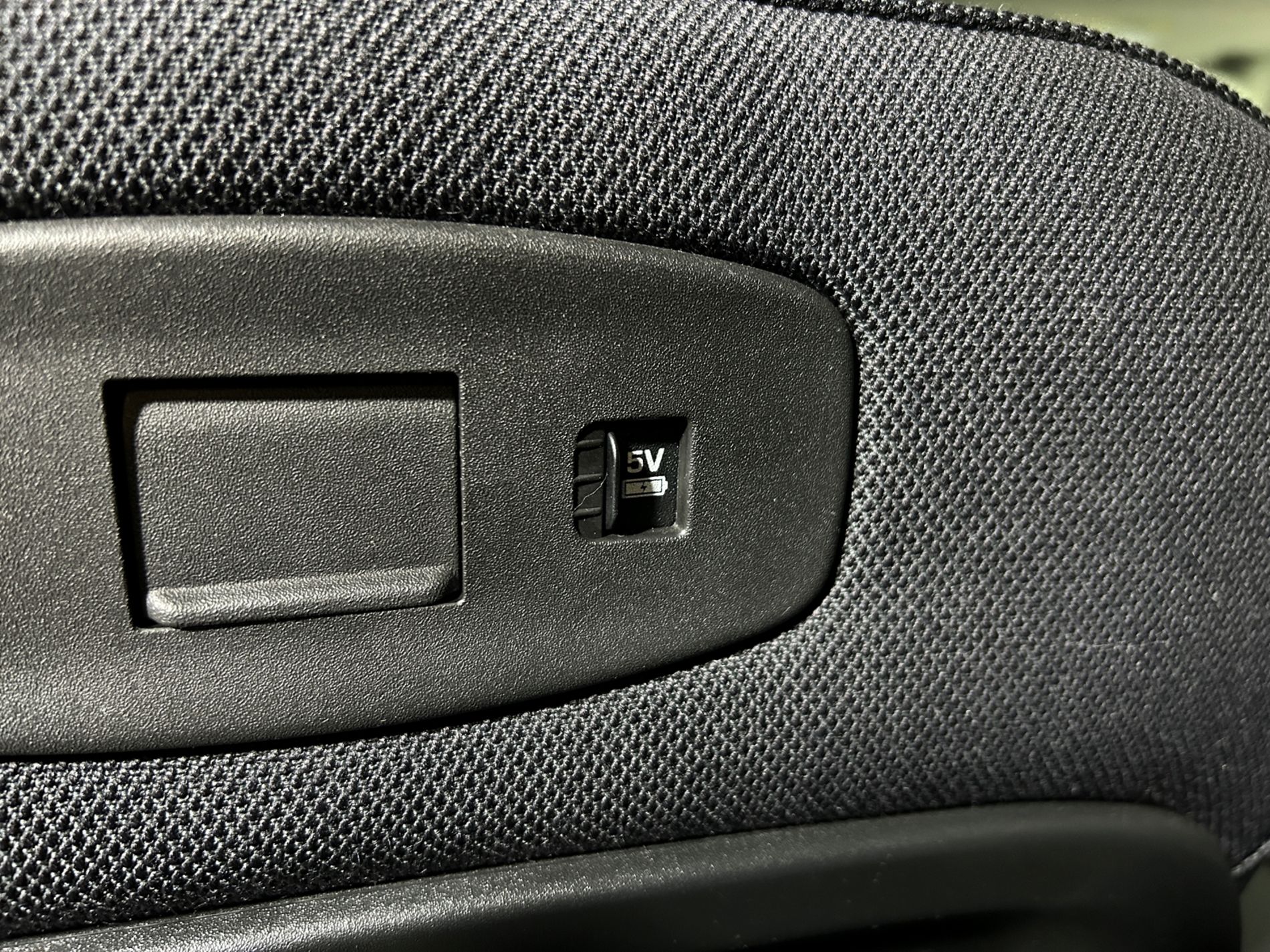 Defender 110 3.0d i6 mhev SE awd 200cv auto - Autoviemme